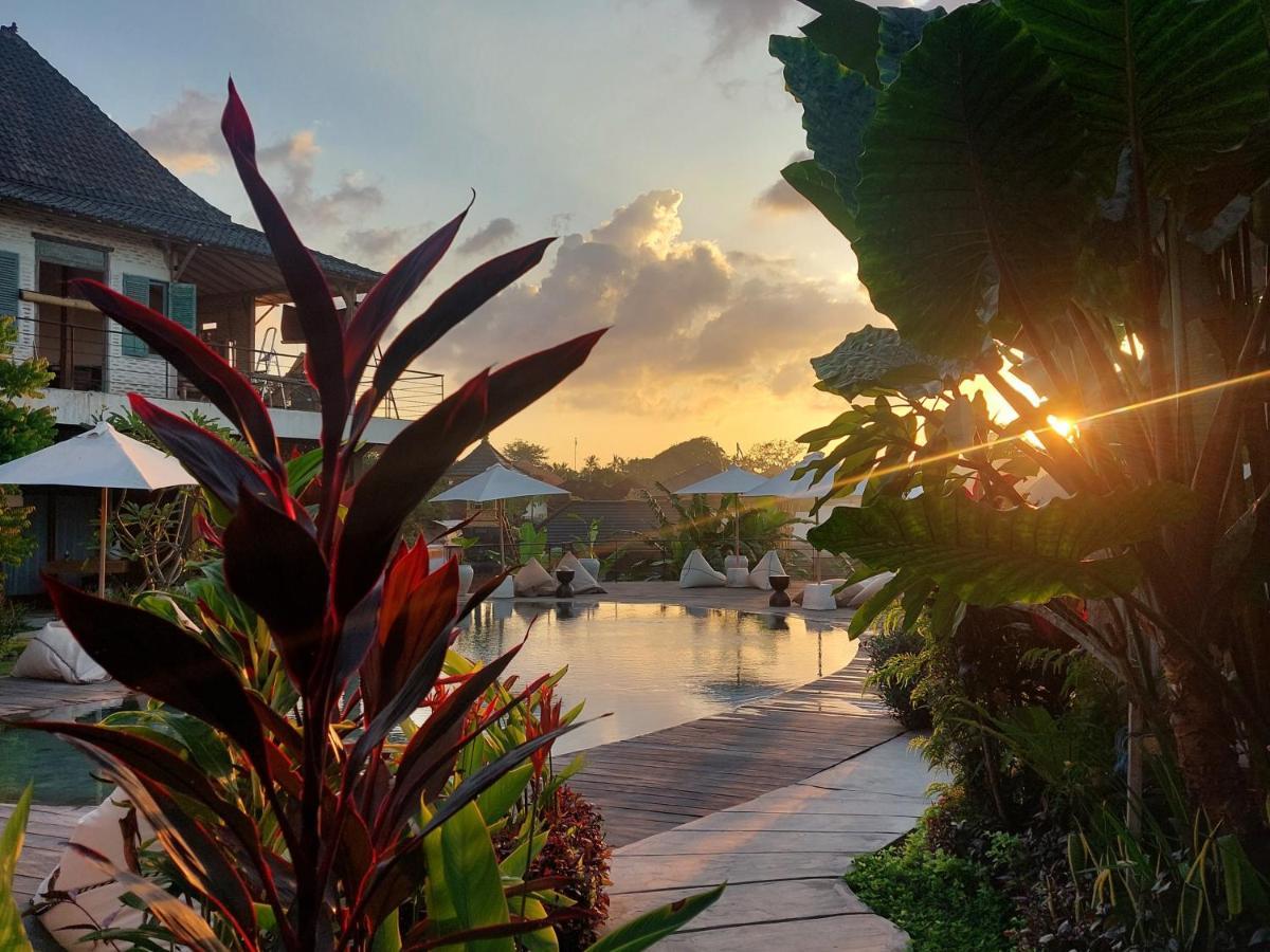 Spaces Bali Unique Boutique Hotel Munggu Exterior photo
